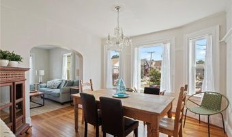 3 Carroll Ave, Newport, RI 02840