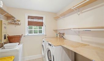 11016 Pridesville Rd, Amelia, VA 23002