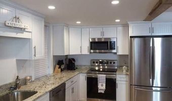 5 Division St, Newport, RI 02840