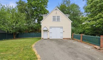 6524 27TH St N, Arlington, VA 22213