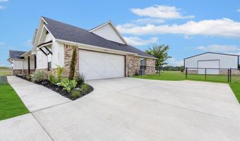 1001 N Oak Trl, Weatherford, TX 76085