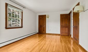 26 Willard Rd, Ashburnham, MA 01430