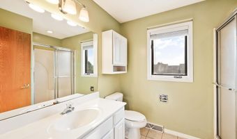 5 Cocoa Beach Dr, Madison, WI 53719