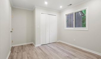3 Telemark Dr 10, Alloway, NJ 07462