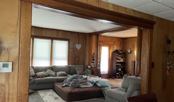 125 Cedar Ave, Alma, MI 48801