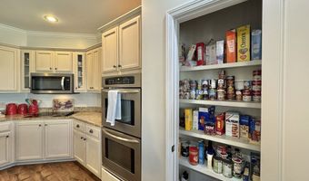 106 Cambridge Cv, Batesville, MS 38606