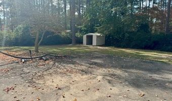 1003 Robinwood Rd, Aberdeen, NC 28315