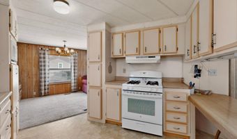 2135 Winchester Dr, Bosque Farms, NM 87068