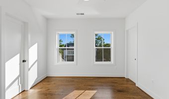 7705 HOLIDAY Ter, Bethesda, MD 20817