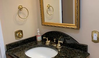 316 BURNSIDE St 103, Annapolis, MD 21403