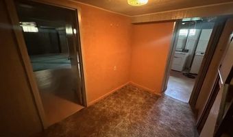 21 Glen Cir, Babbitt, MN 55706