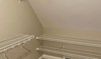 49 Woodbrey Ln, Standish, ME 04084