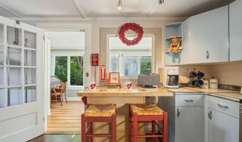 75 Ledgelawn Ave, Bar Harbor, ME 04609