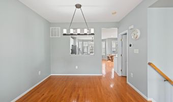 24687 KINGS CANYON Sq, Aldie, VA 20105