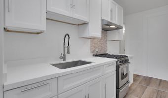 2310 Pacific Ave, Alameda, CA 94501