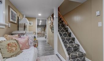 107 Overlook Rd, Andover, NJ 07860