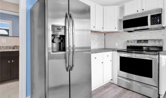 38 Padelford Ave, East Providence, RI 02915