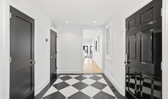 3418 RESERVOIR Rd NW, Washington, DC 20007