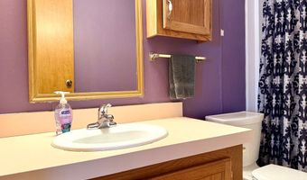 121 Harold Dr, Ashland, OH 44805