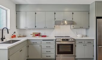 547 Central Ave, Alameda, CA 94501