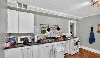 317 20th St 319, Ames, IA 50010