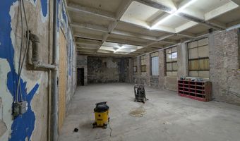 1017 W 19th St, Anderson, IN 46016