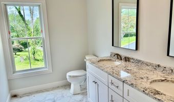 2 Gary Knls, Danbury, CT 06810