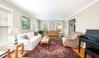 7 S Ridge Rd, Brookfield, CT 06804