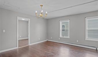 40 Fletcher St, Central Falls, RI 02863