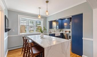 34 Burnett St, Johnston, RI 02919