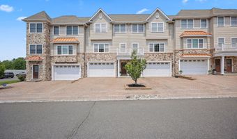 14 White Oak Ln, Aberdeen, NJ 07747