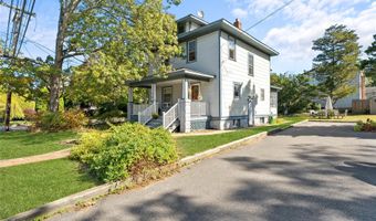 29 Lake St, Amityville, NY 11701
