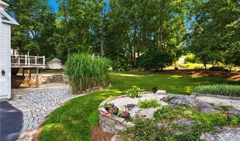 6 Cathedral Ct, Cumberland, RI 02864