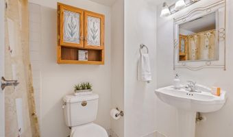 7401 WESTLAKE Ter #215, Bethesda, MD 20817