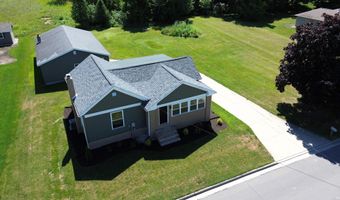 1014 Eckart Ave, Auburn, IN 46706