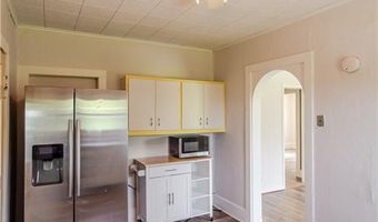 713 N 13 St, Atchison, KS 66002