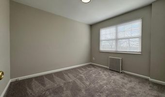 1404 12TH St N 27, Arlington, VA 22209