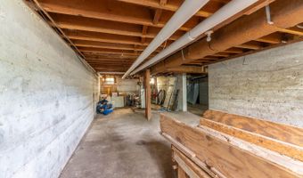 201 Hall St, Alton, MO 65606