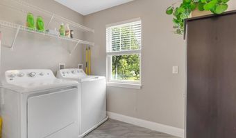 306 Essen Ln, Ballwin, MO 63021