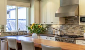 210 Venetian Rd, Aptos, CA 95003