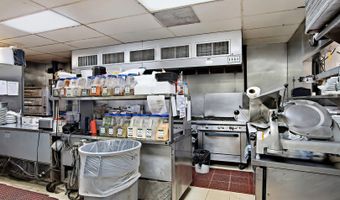955 E 173 Rte, Antioch, IL 60002