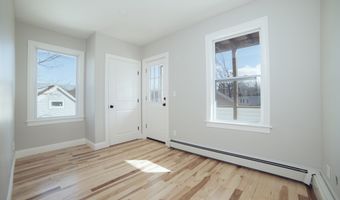 25 Edison Grn 2, Boston, MA 02125