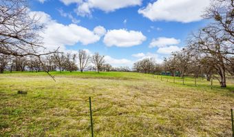 195 W Rolling Hills Dr, Eagle Point, OR 97524