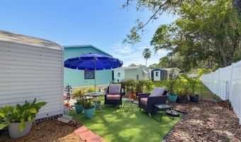 56 Leisure Dr, Auburndale, FL 33823
