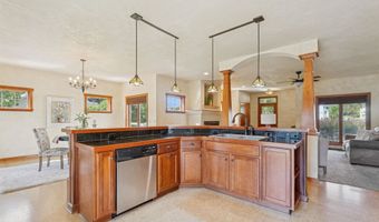 4920 N MEADE St, Appleton, WI 54913