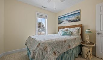 203 Old Causeway Rd, Atlantic Beach, NC 28512