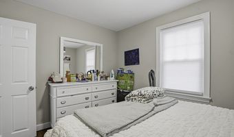 39 Pinehurst, Auburn, MA 01501