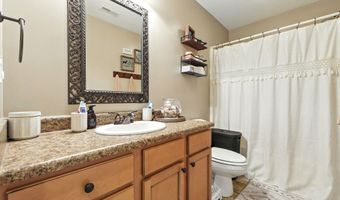 1807 McDermid Ave, Angola, IN 46703