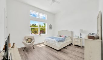 832 MANNS HARBOR Dr, Apollo Beach, FL 33572