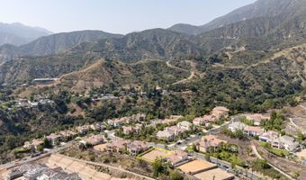 3903 Lilac Canyon Ln, Altadena, CA 91001